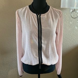 Lightweight Zip up top